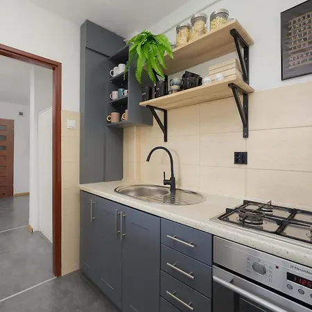 Cosy Two-bedroom In A Great Location Near Pge By Renters Apartmán *