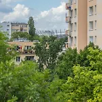 아파트 Cosy Two-bedroom In A Great Location Near Pge By Renters